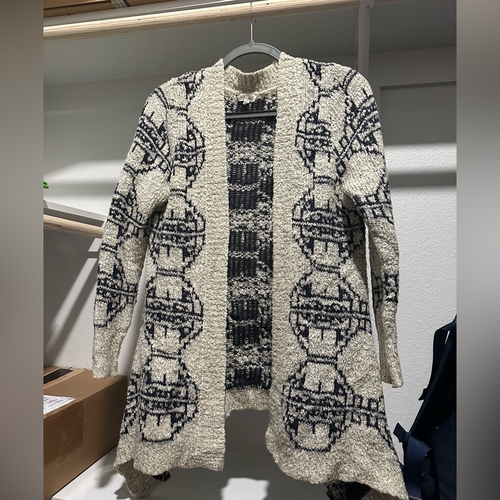 Size small sweater, cotton, with nomad print, navy, blue, and off-white